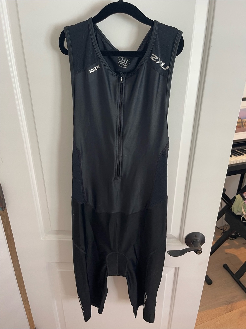 2XU Black Performance Tri Singlet with Front Zip